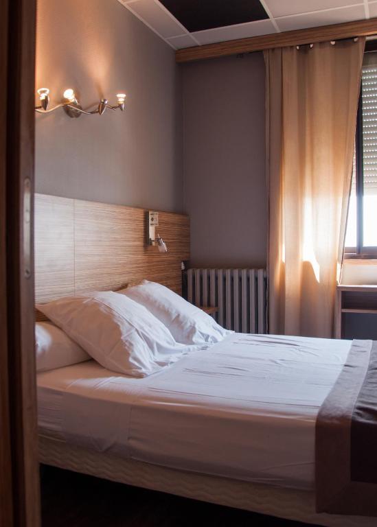 Logis Hotel Restaurant Mar I Sol Saint-Cyprien (Pyrenees-Orientales) Kamer foto