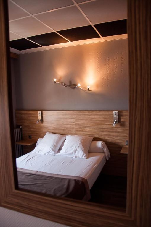 Logis Hotel Restaurant Mar I Sol Saint-Cyprien (Pyrenees-Orientales) Kamer foto