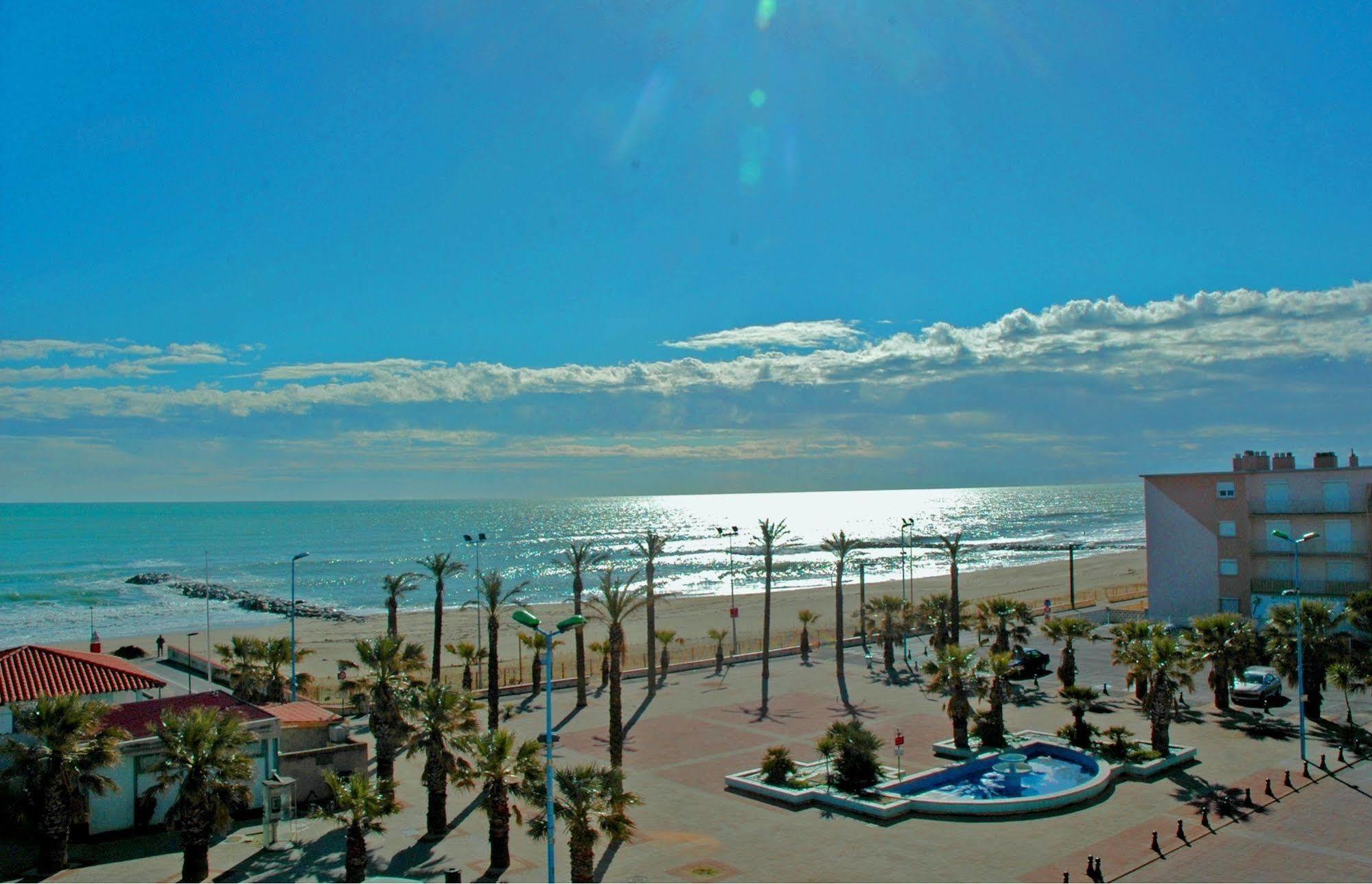 Logis Hotel Restaurant Mar I Sol Saint-Cyprien (Pyrenees-Orientales) Buitenkant foto