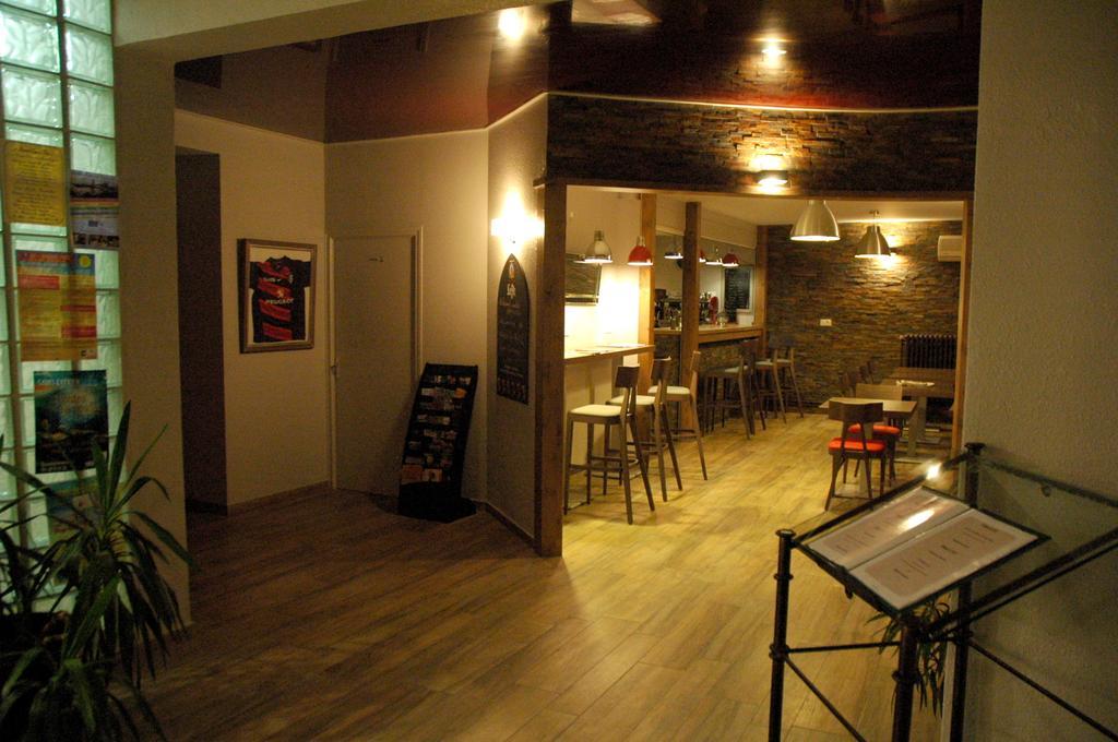 Logis Hotel Restaurant Mar I Sol Saint-Cyprien (Pyrenees-Orientales) Buitenkant foto