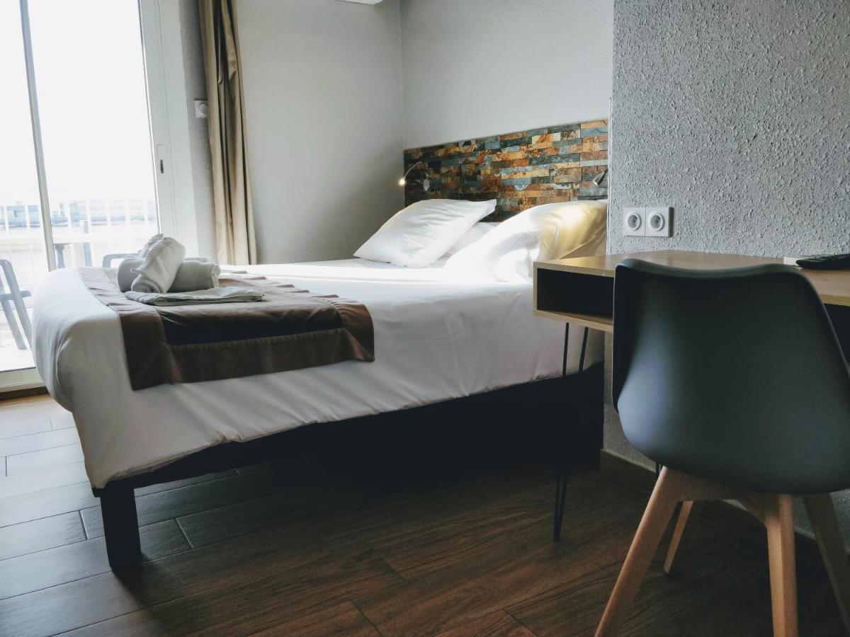 Logis Hotel Restaurant Mar I Sol Saint-Cyprien (Pyrenees-Orientales) Buitenkant foto